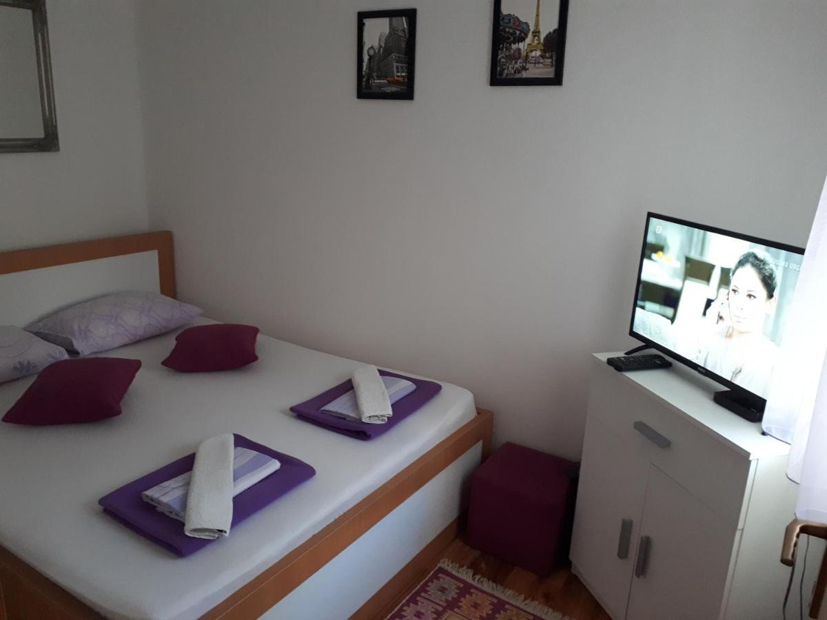 Hostel Miran מוסטר מראה חיצוני תמונה