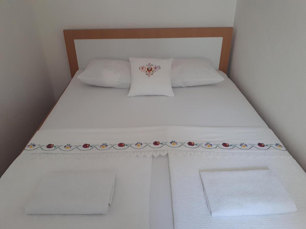 Hostel Miran מוסטר מראה חיצוני תמונה