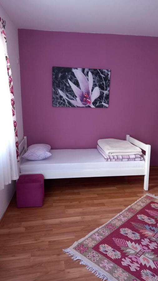 Hostel Miran מוסטר מראה חיצוני תמונה
